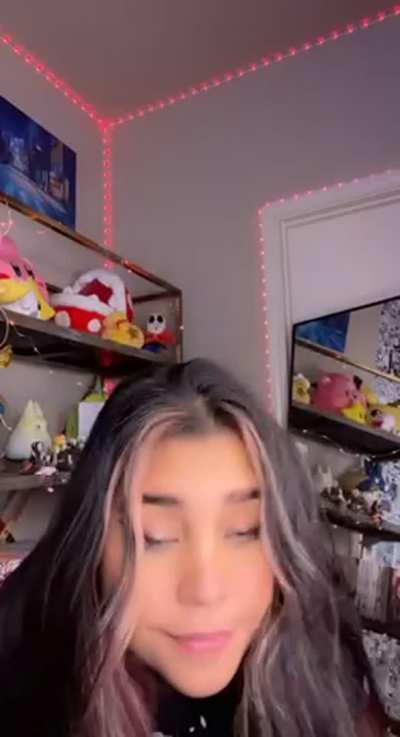 Trying to convince you to let me be your goth gf… did it work?