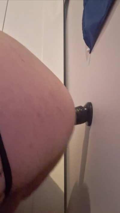 Need a girl into pegging so bad 