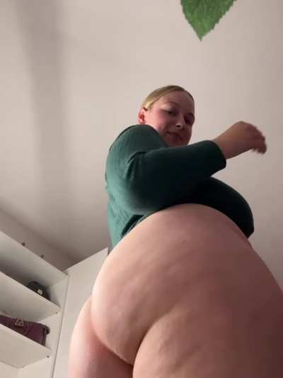 I like my kisses deep and my thrusts deeper