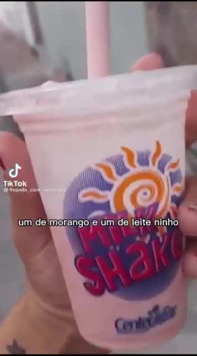 Eu comprei dois milkshake!