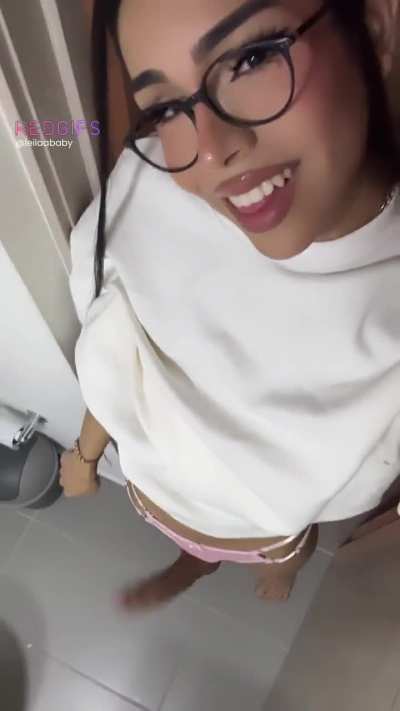 If youre a straight guy with a tranny kink drop a heart under
