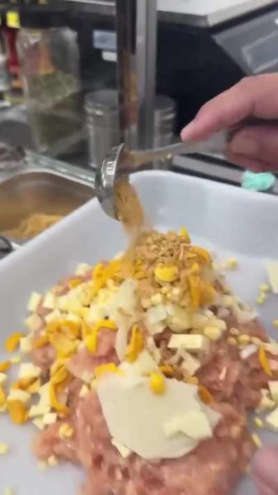 pra quem curte uma linguiça montada na hora