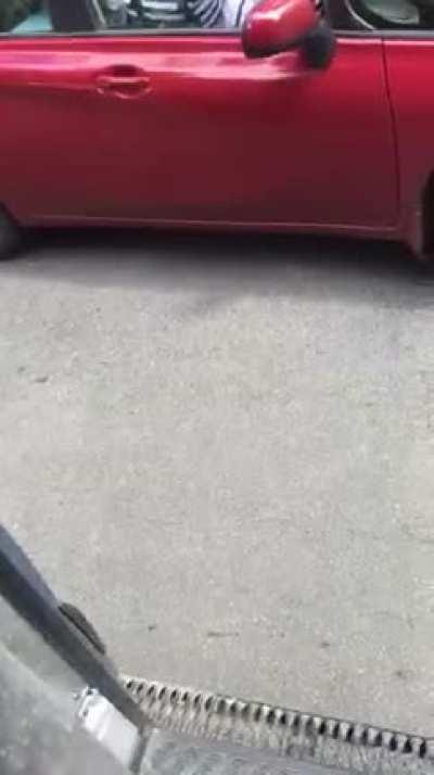 Just trying to deliver some frickin packages yo!