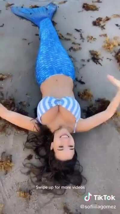 Does anyone actually listen to the sound ?