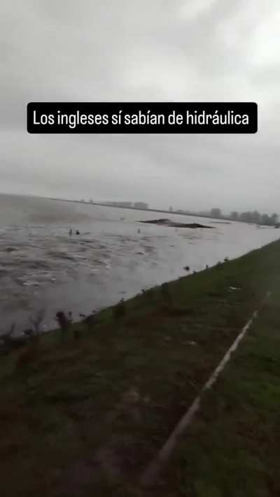 Las obras ferroviarias británicas siguen completamente funcionales cien años después de ser construidas, que los políticos tomen nota.