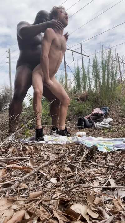 Daddy Bull (6'3) towering over boi(5'3).