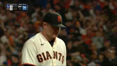 [Highlight] [Highlight] Logan Webb ties a ribbon on his 7th inning with a filthy slider to win a long battle against Cody Bellinger