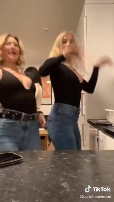 Avedona bak aq uskocular bi çıldırmamız yok mu