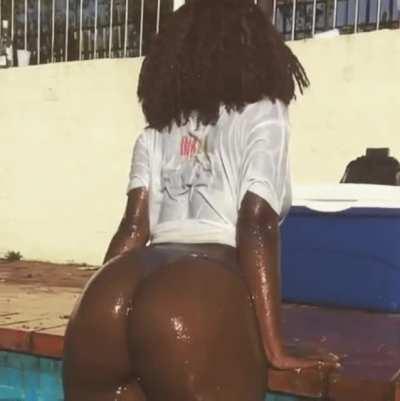 Always let your mom get out the pool first