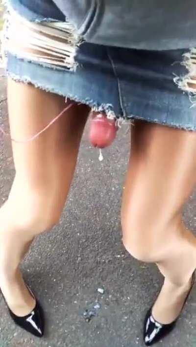 Was So HORNY ... Had to Burst One ..Even if it Meant in PUBLIC