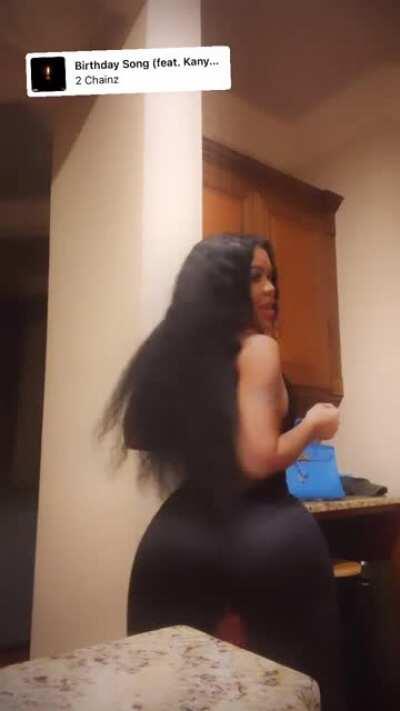 All I want for my birthday is a big booty H03