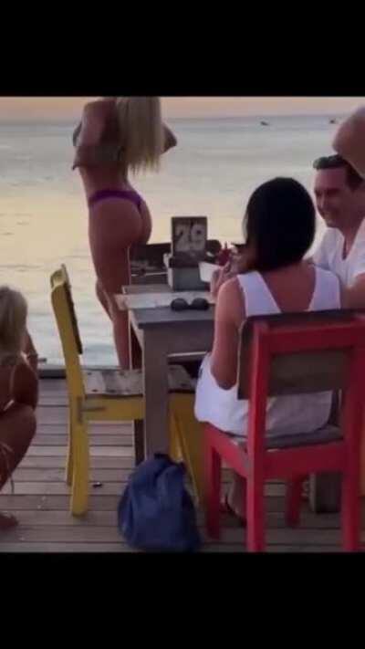 This guy knows better than to look to his right