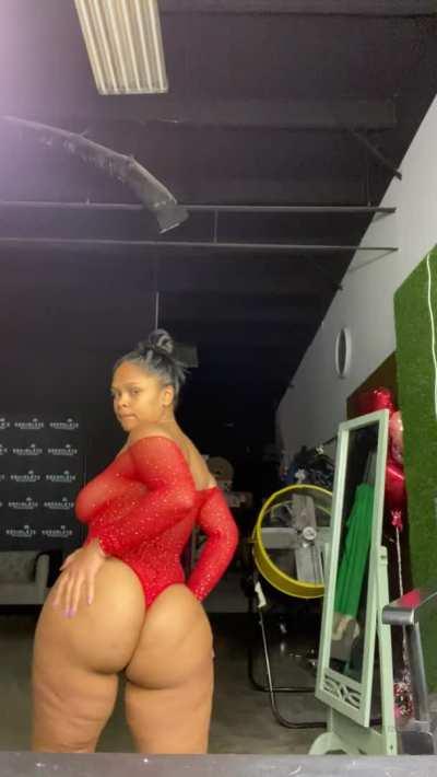 Thicc 🤤 (link in comments)