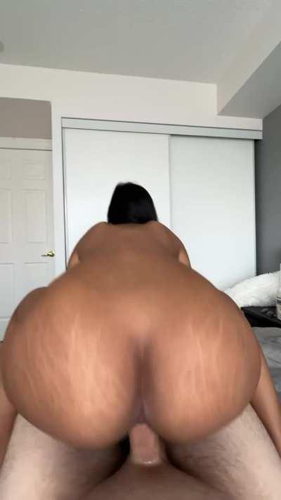 Bouncing my thick asian ass on cock is my favourite!