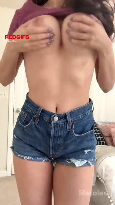 I love how my natural tits jiggle