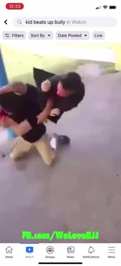Kid beats up bully
