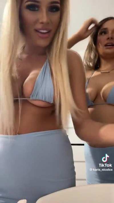 @karis_nicolxx tits bounce 🍒
