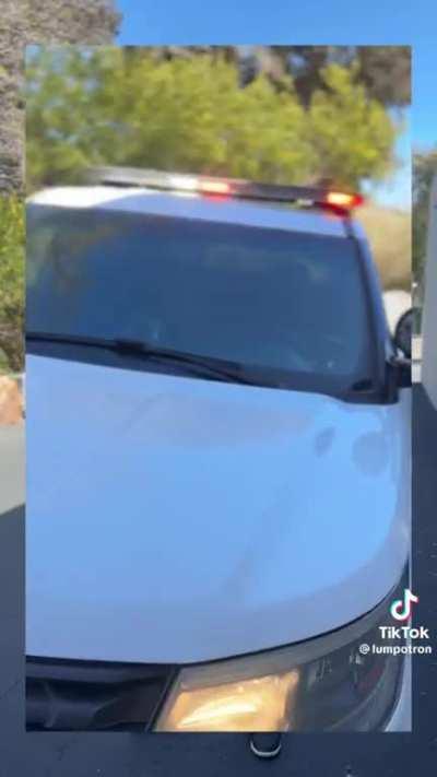 how to operate police siren and horn