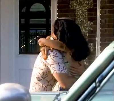 Jennifer is beautiful in Pollock