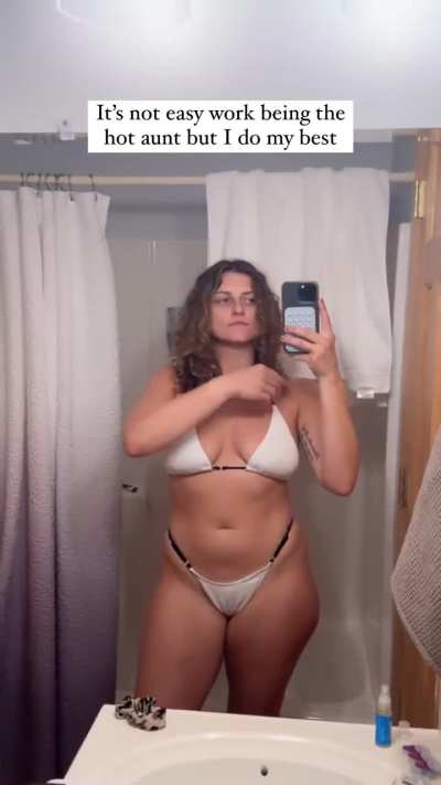 Hims Ad Babe Caitlin Alyn