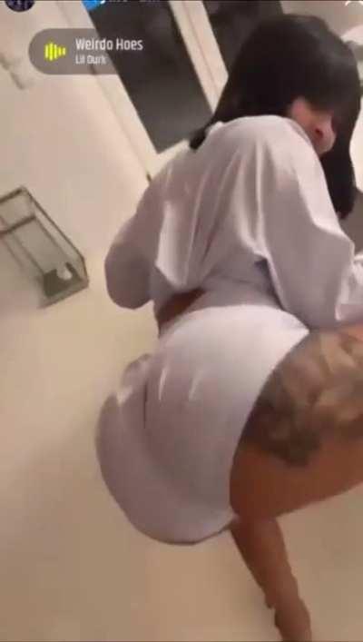 I know durk can’t wait to get India back on his side like this