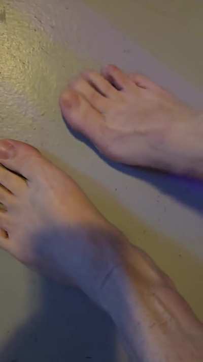 Sweaty, stinky and sticky after a double sock day, ready for you 💋🥵