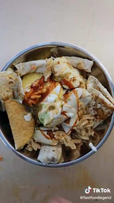 Best Chipotle Hack Ever 🤓