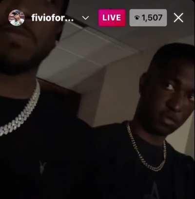 carti pulling up on fivio foreign during the listening party/carti’s full verse on JUNYA playing in the background