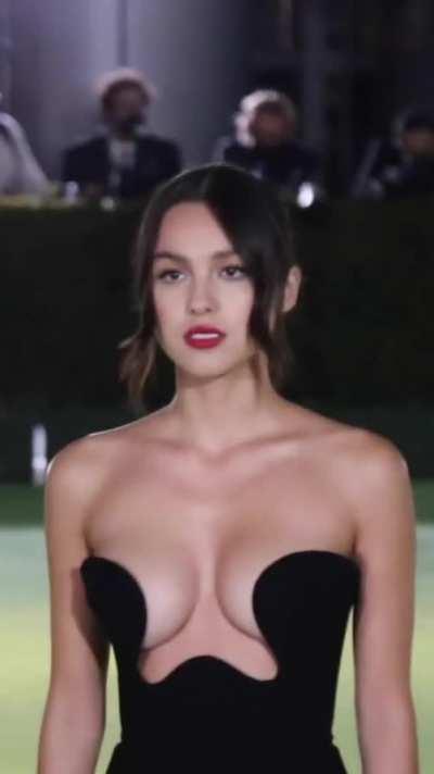 Olivia Rodrigo has a great pair.