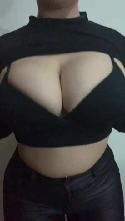 Would you fuck me raw or use a condom?