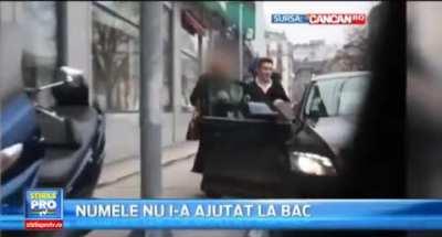 Copilu' lui Firea care daduse Bacu' in 2014 a luat 9.95 la toate materiile. Damn...