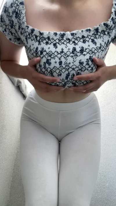 this top is perfect for braless days, right? :)