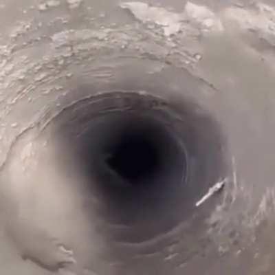 Chinese man gets tricked into singing