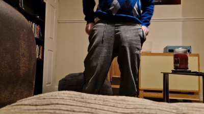 [29m]Need someone to help me out after a hard day's work 