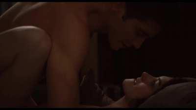 Anne Hathaway being a dream scene partner