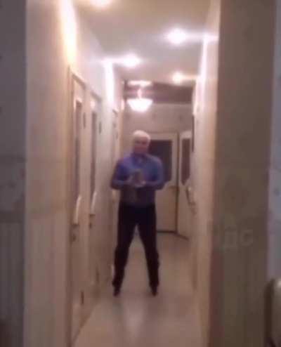 The cat🫢🫢🫢🫢