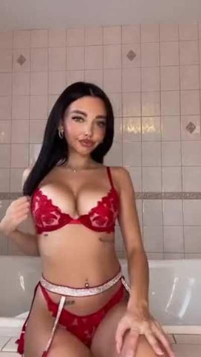 Could I send you my nudes everyday - link in the comments