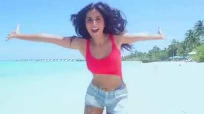 Goddess and her Navel running towards you