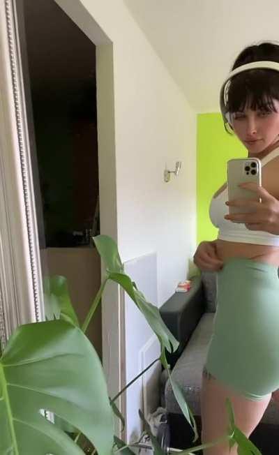 I wish a BBC would eat my Ass right now🥺 18 [F]