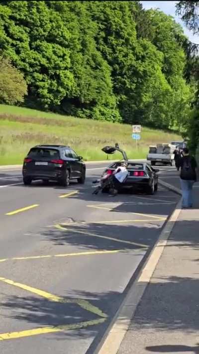 WCGW cycling and daydreaming