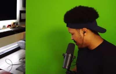 this the quiet kid getting ready for school 💀💀