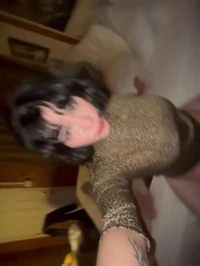 Leaving him a surprise on his phone <3