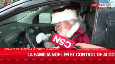 Frenaron a ¿Papá Noel? en un control de alcoholemia en Recoleta. 🎅
