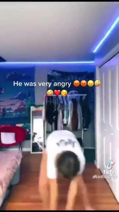 I hate that I found this on my fyp