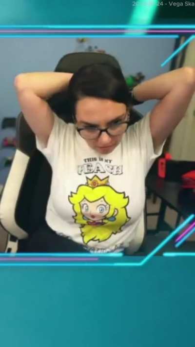 Peaches peaches peaches... Trish