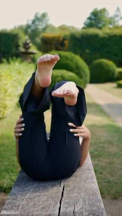 It was fun to watch people's reactions when they saw me recording my teen feet like this in the public🤭