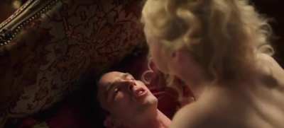 Happy Birthday to Elle Fanning