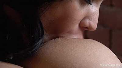 Luna Amor & Katerina Hartlova