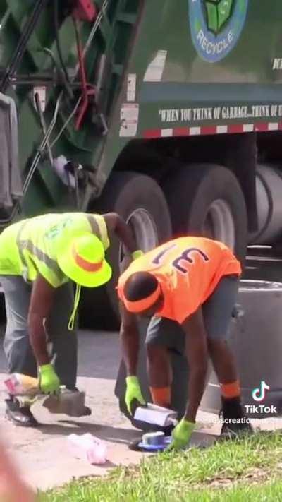 You trash panda khaos