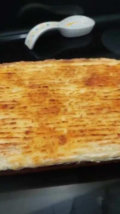 Tout le monde parle du hamburger, mais tout le monde se criss du pâté chinois à Yaya 😔😔😔